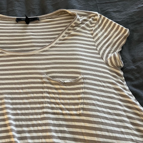 BCBG Flowy Top - Picture 3 of 3